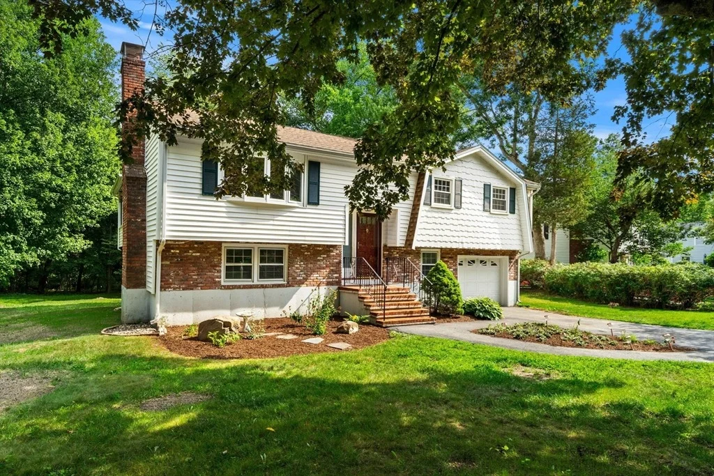 Photo of 21 Freeport Dr