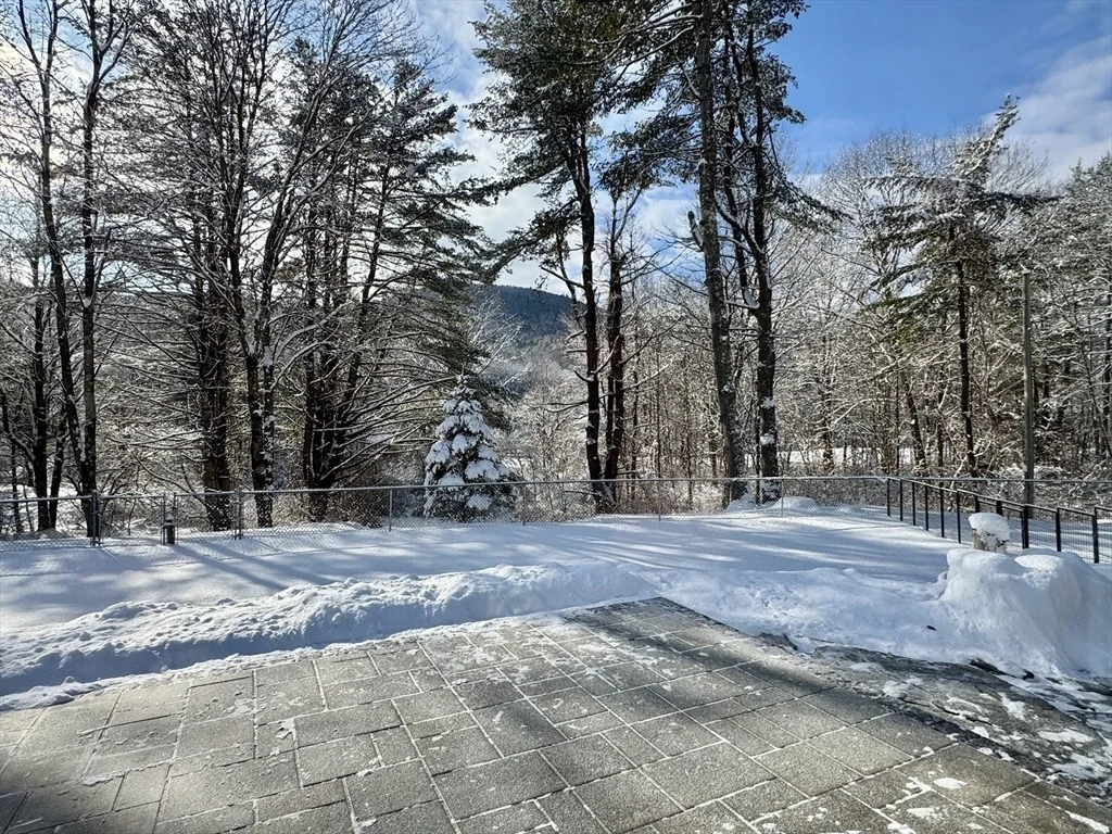 Photo of 1451 Route 2