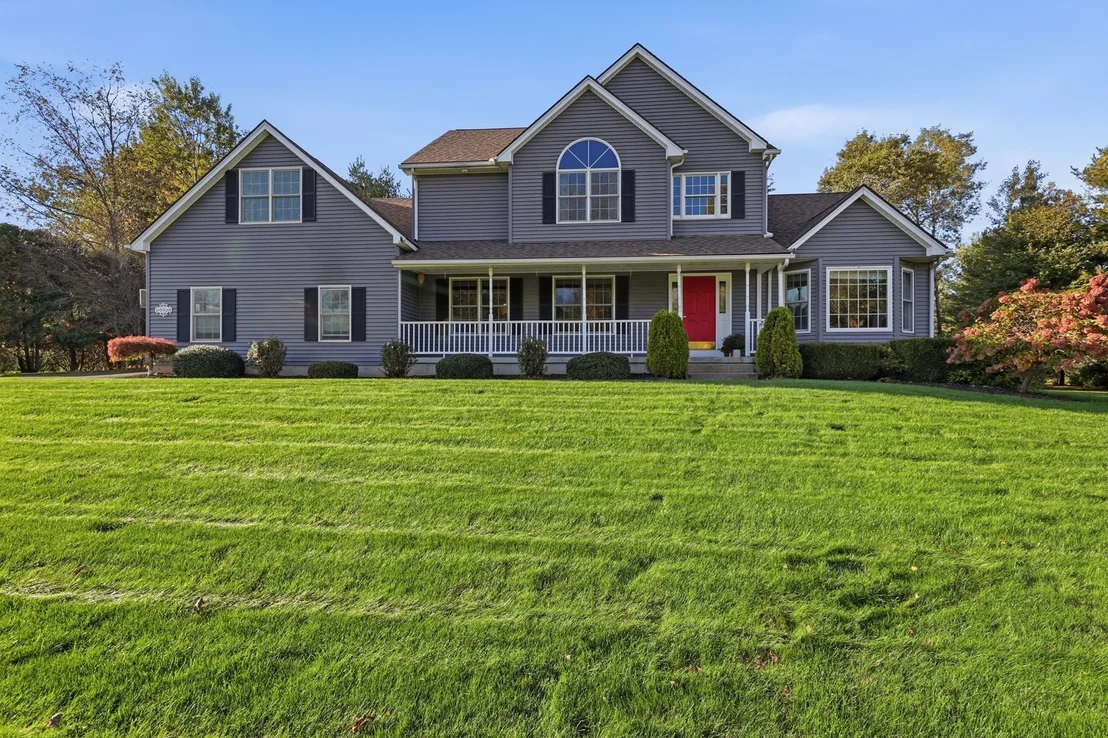 Photo of 7 Holly Cir