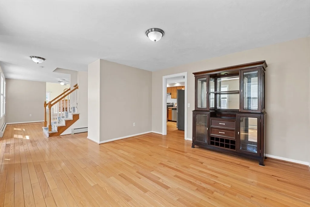 Photo of 30 Old West Warren Rd