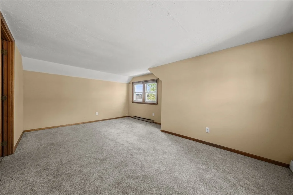 Photo of 339 Passaconaway Dr