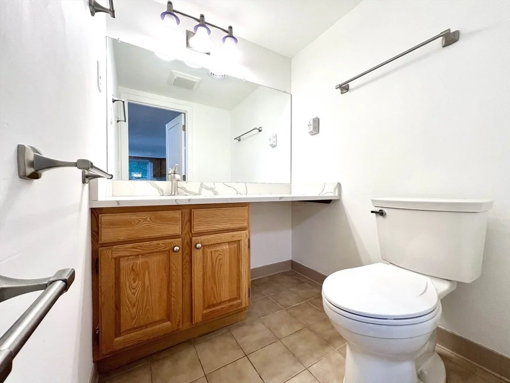 Photo of Unit 194 at 194 Captain Eames Cir