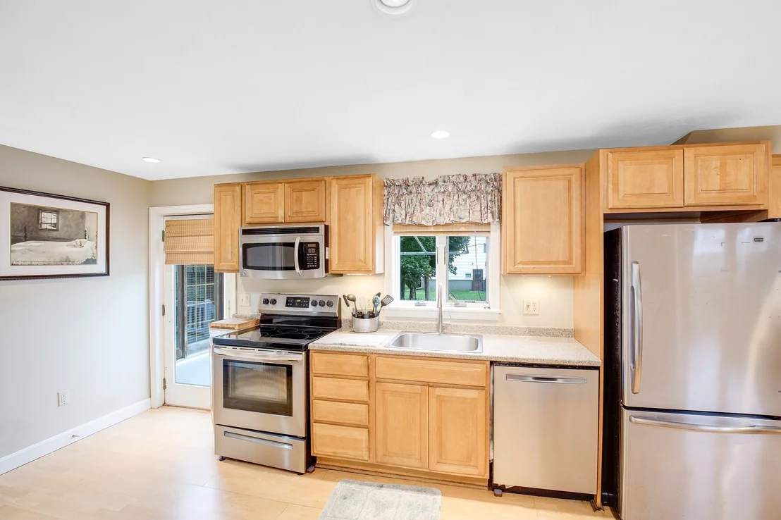 Photo of 18 Mohawk Rd