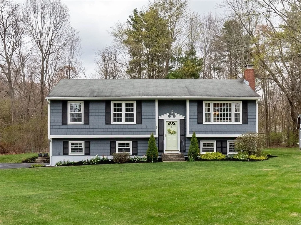 Photo of 8 Old Farm Rd