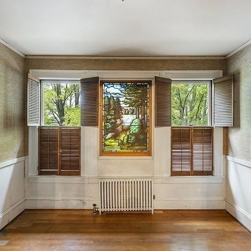 Photo of 1179 Main St