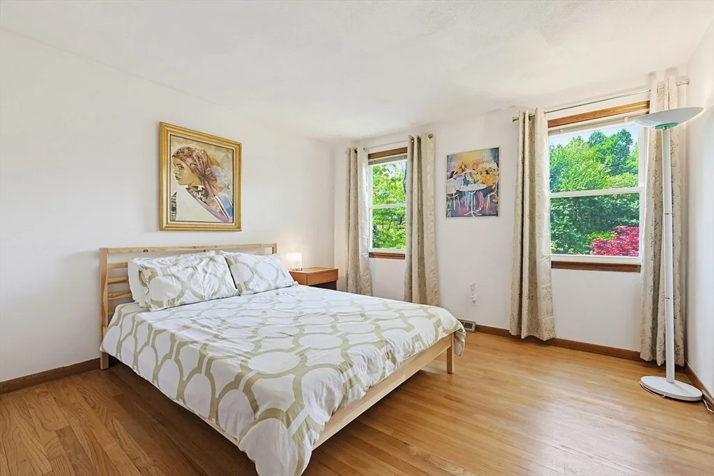 Photo of 218 Hampton Rd