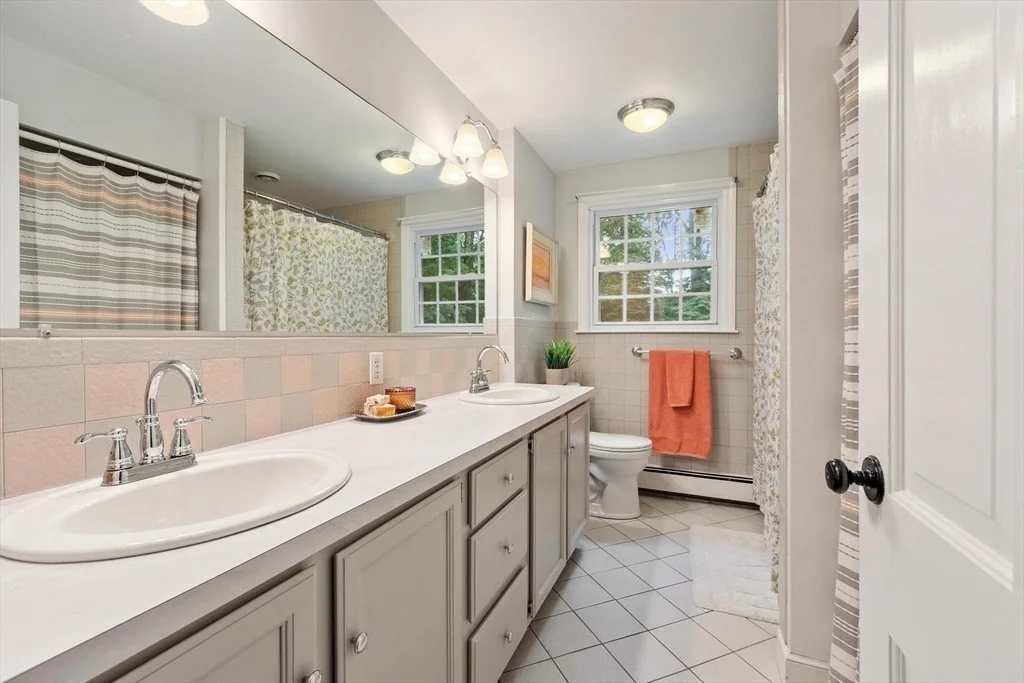 Photo of 5 Myrtle Dr