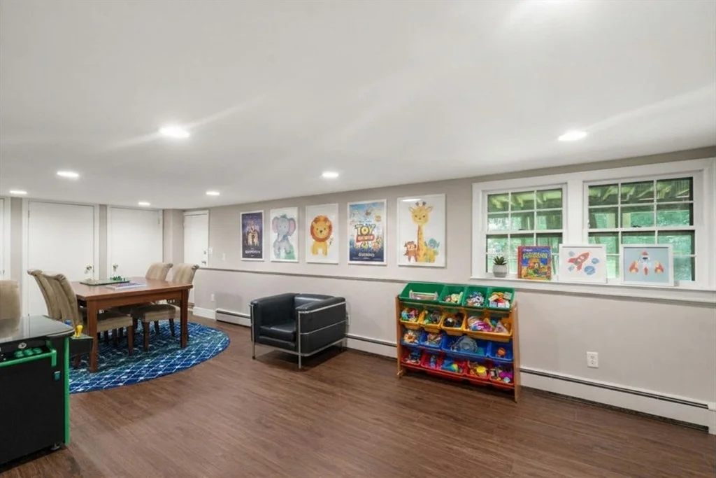 Photo of 258 Edgell Rd