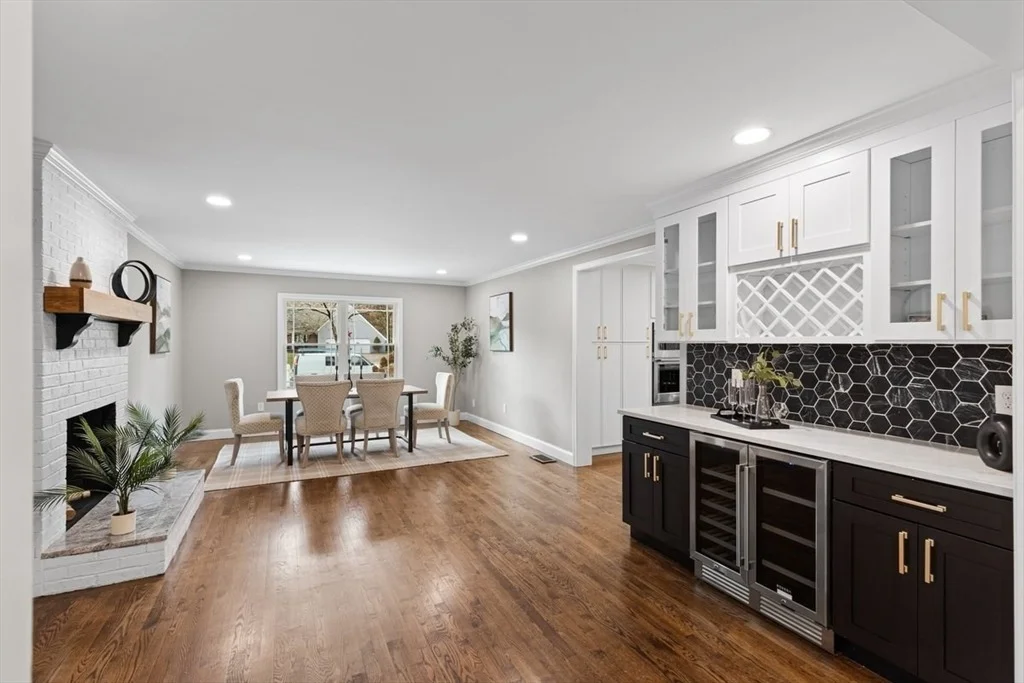Photo of 12 Brookside Ln
