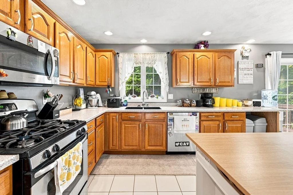 Photo of 793 Montgomery