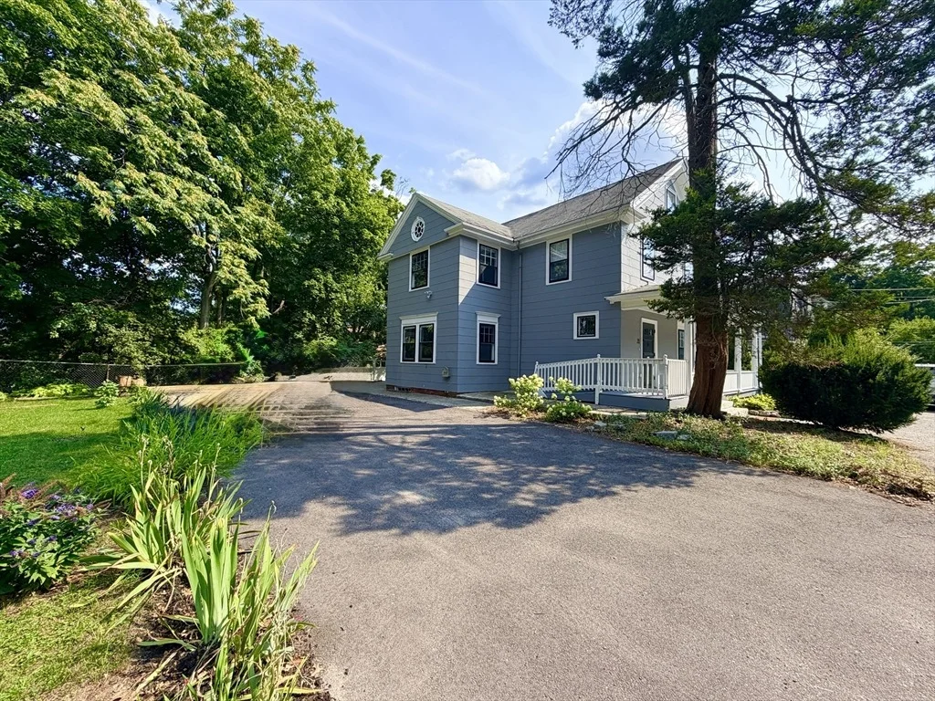 Photo of 21 Maple Street