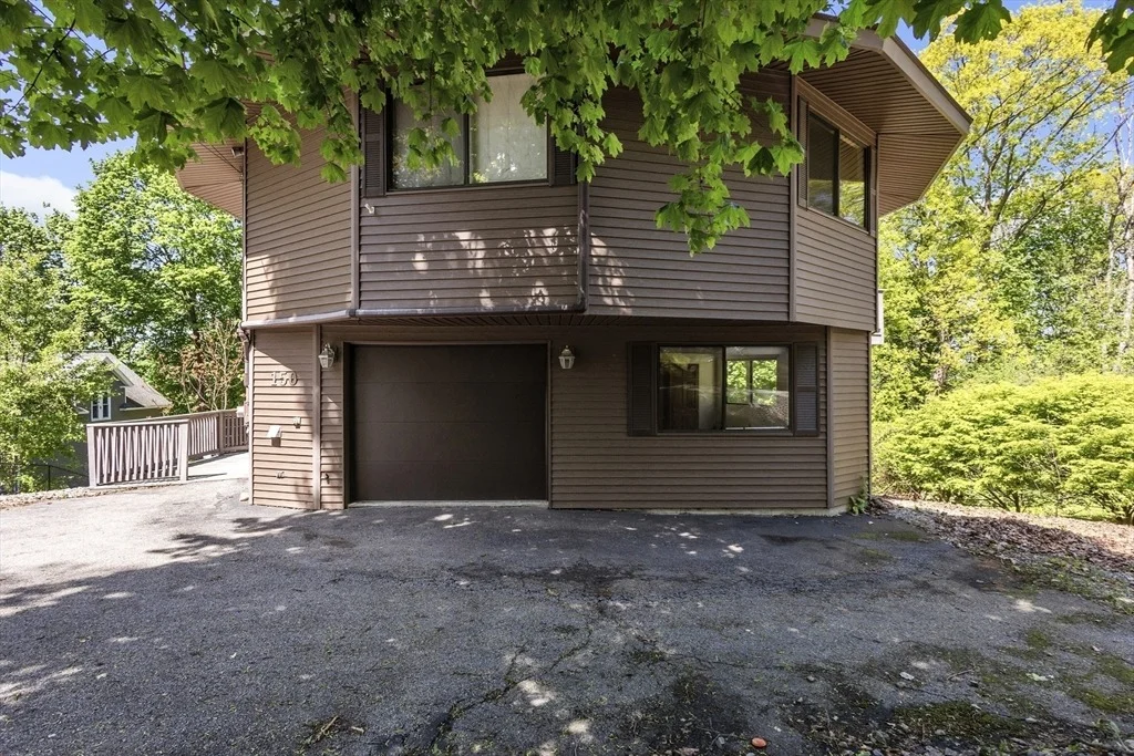 Photo of 150 Hampton St