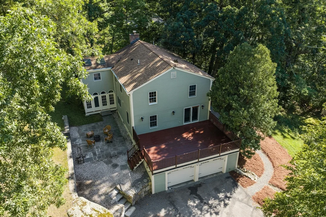 Photo of 58 Gates Ln
