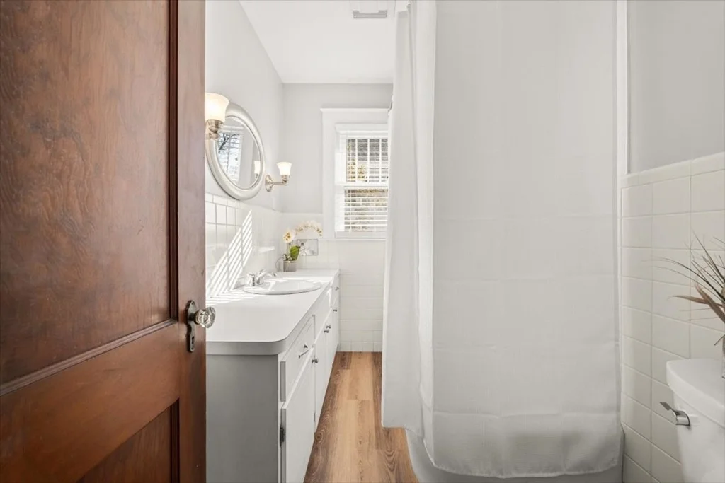 Photo of 153 Brookside Ave.