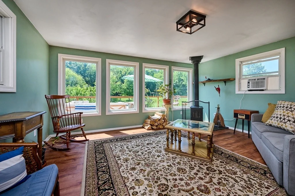 Photo of 666 Montgomery Rd