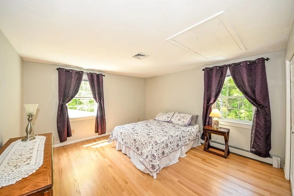Photo of 311 Pine St (Stonewood Lane)