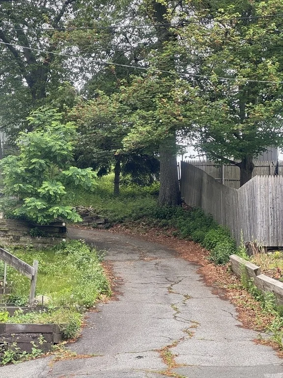 Photo of 39 Cheever Rd
