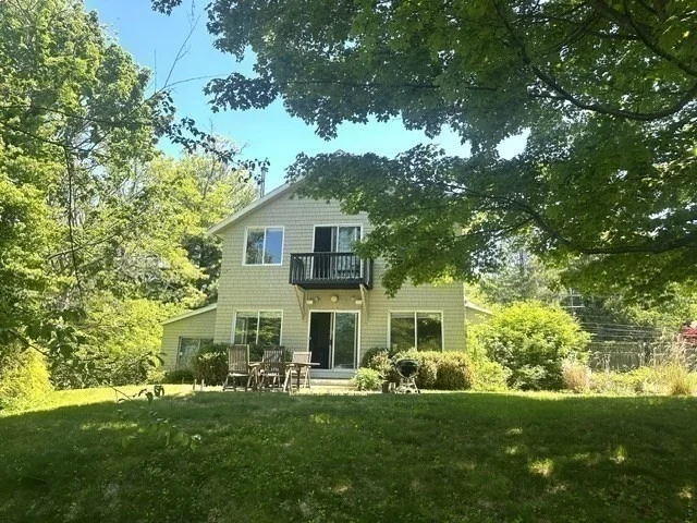 Photo of 120 Charles River St