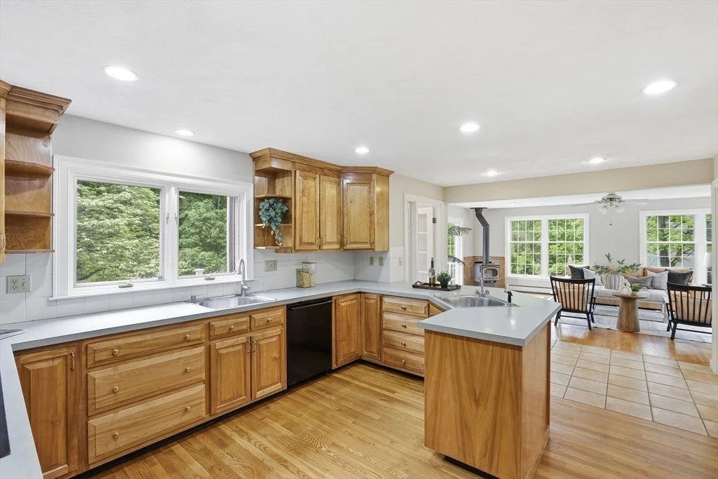 Photo of 106 Concord Rd