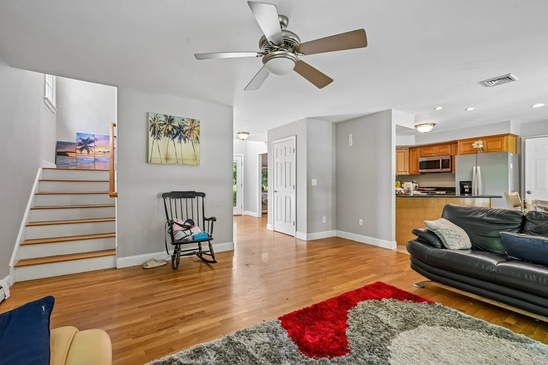 Photo of 8 Tiffany Rd