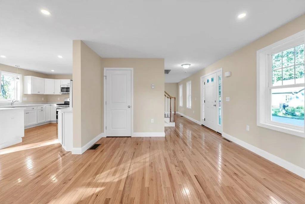 Photo of 18 Columbine Rd