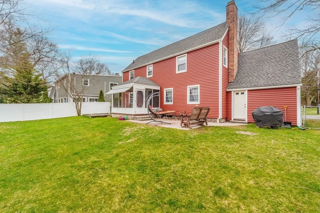 Photo of 236 Burbank Rd