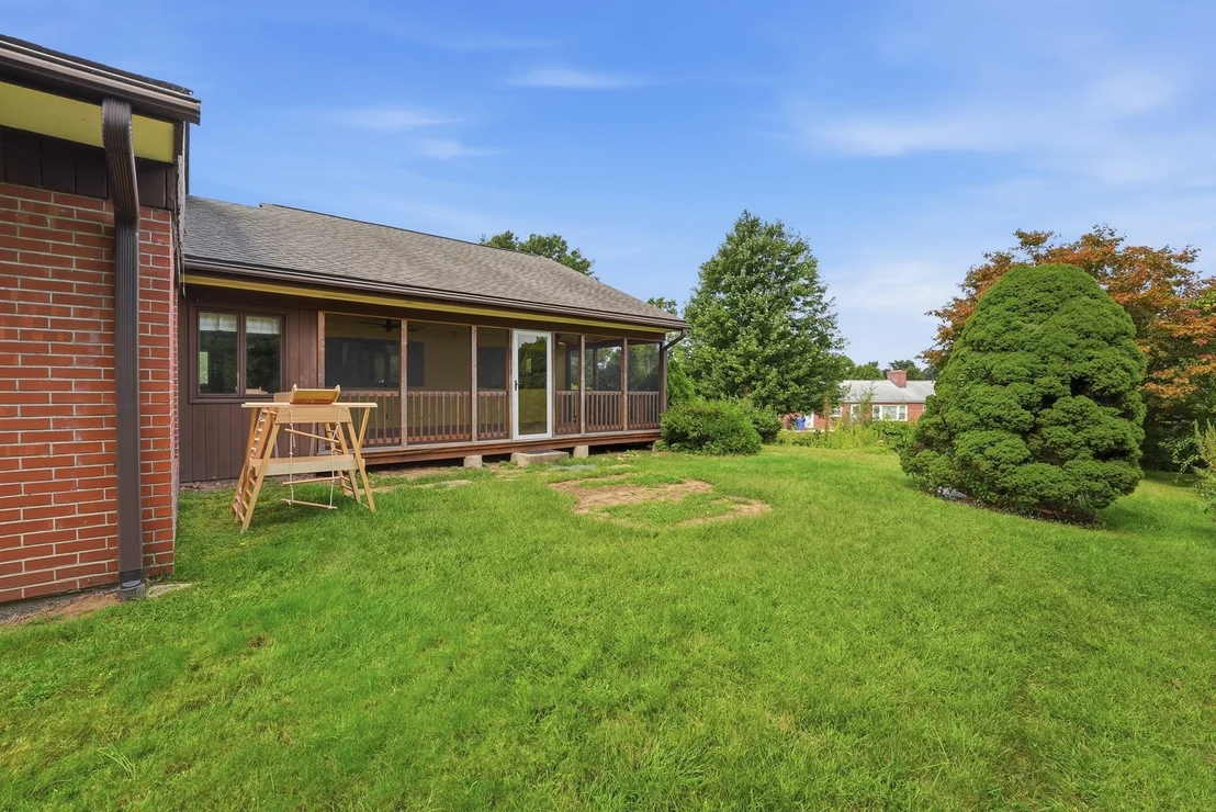 Photo of 31 Woodcrest Road