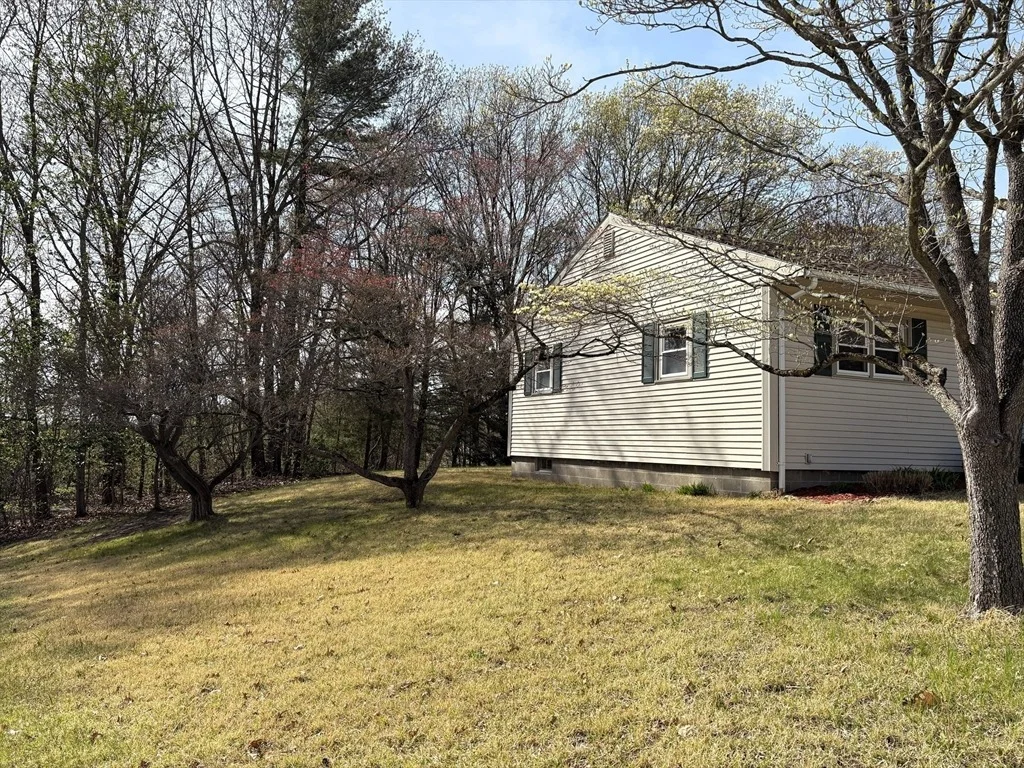 Photo of 25 Glen Forest Ln
