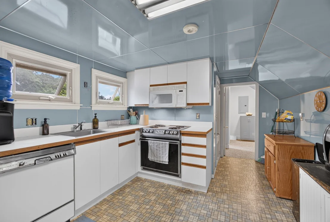 Photo of 141 Chestnut St