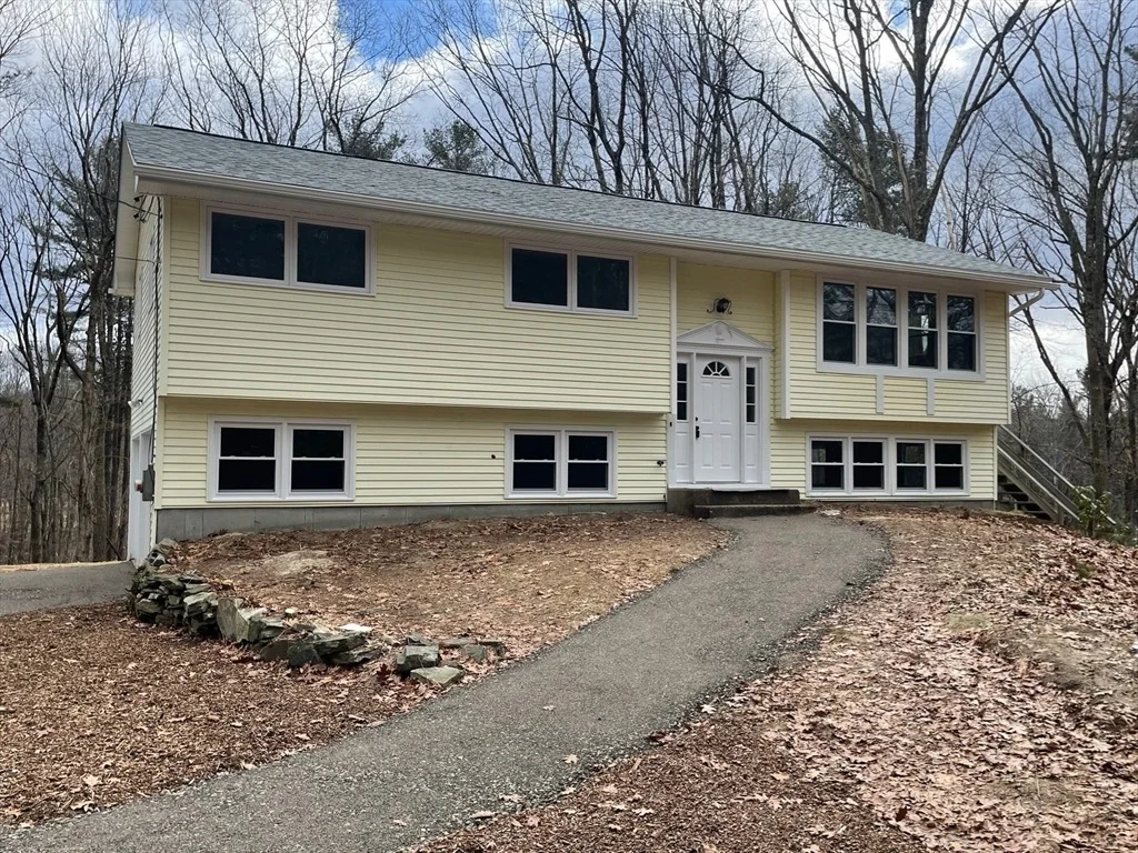 Photo of 564 West Pelham Road