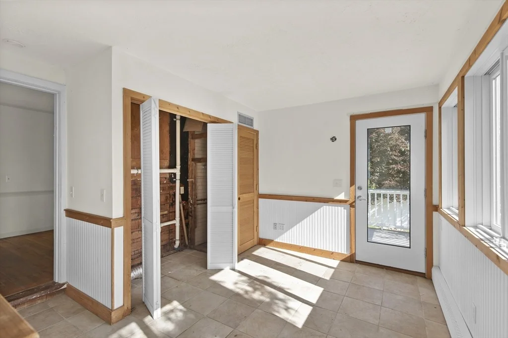 Photo of 51 Tupper Ave