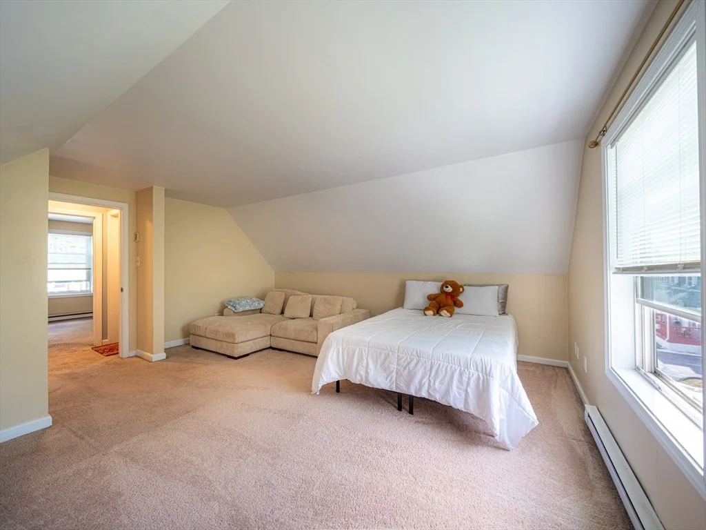 Photo of 2 Amesbury St