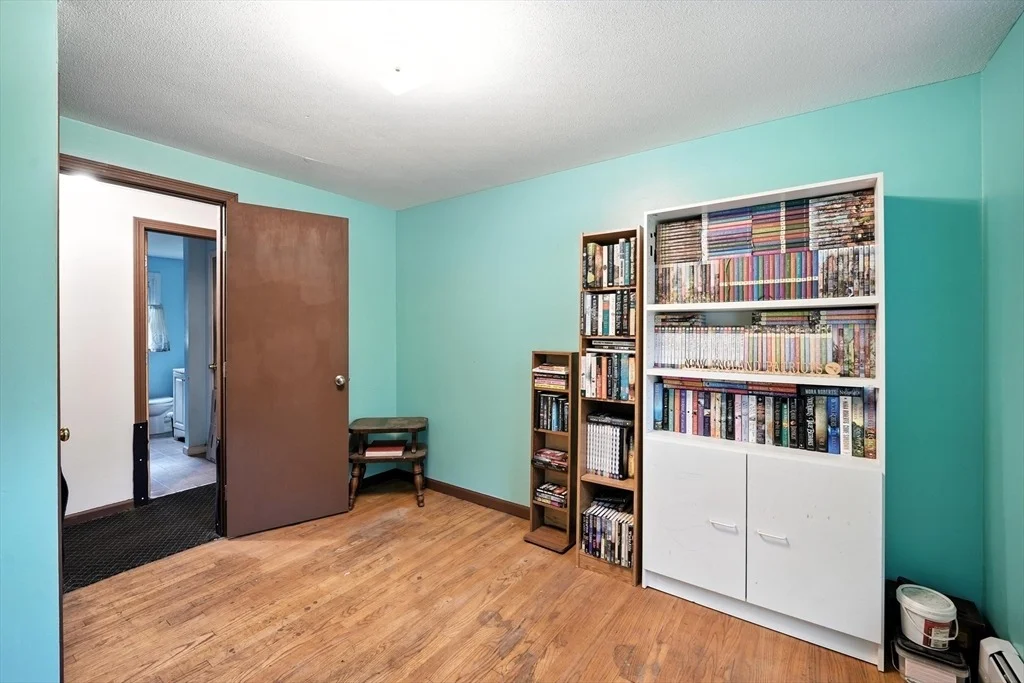 Photo of 43 Colony Dr