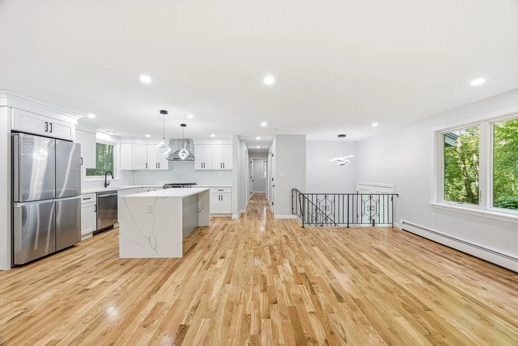 Photo of 7 Hillcrest Dr
