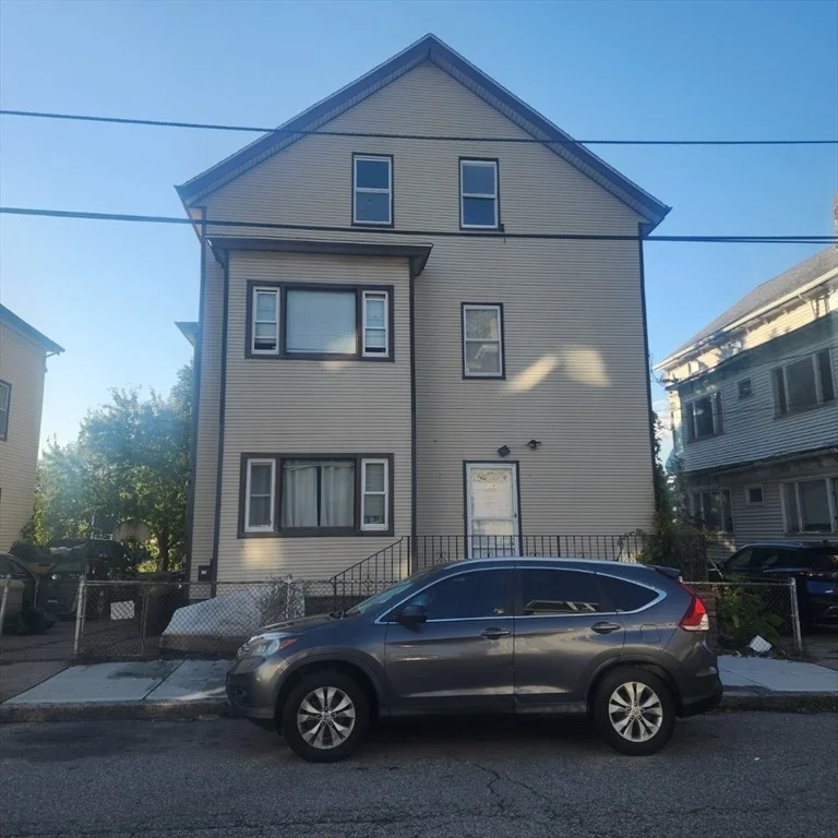 Photo of 34 Danforth St