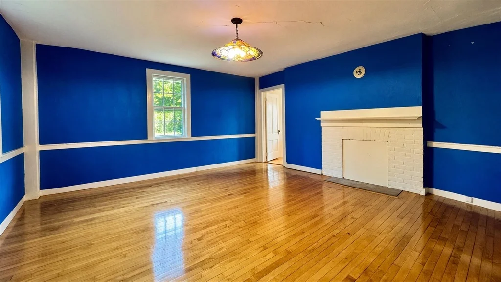 Photo of 238 Briar Hill Rd