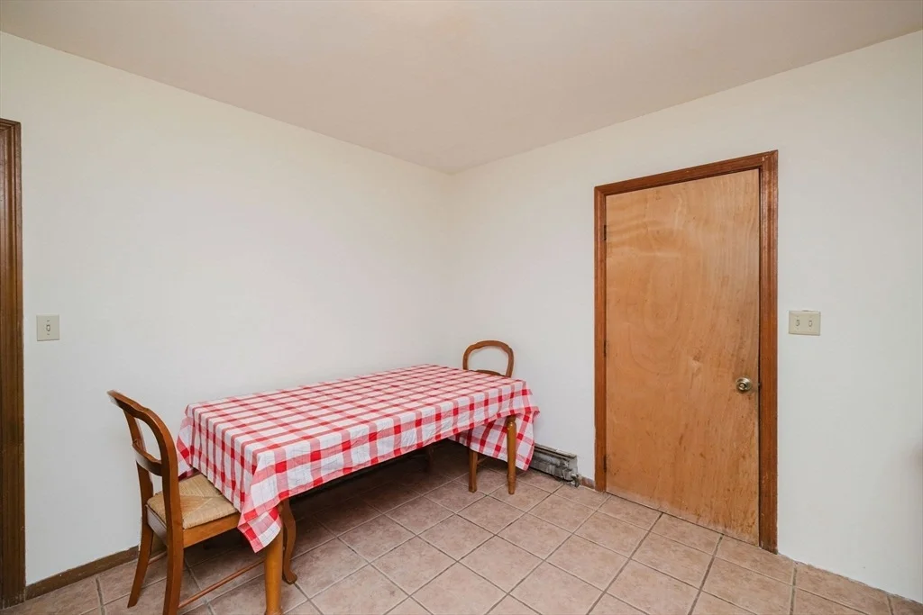 Photo of 80 Wellesley