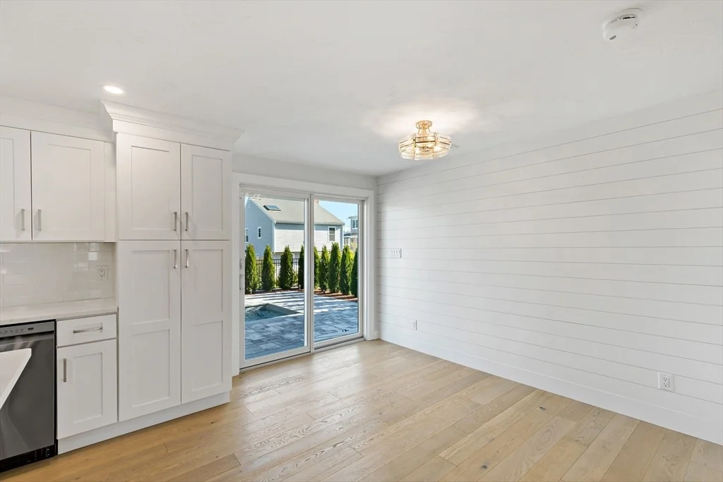 Photo of 59 Tupper Ave