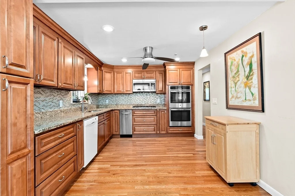 Photo of 16 Niles Rd
