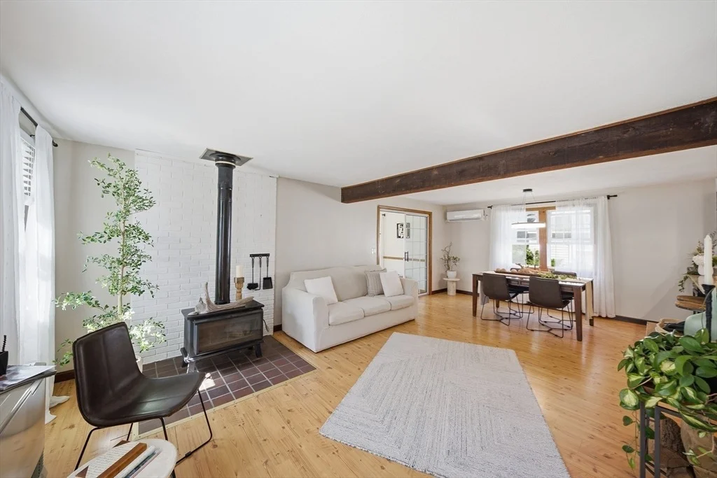 Photo of 34 Maple Rd