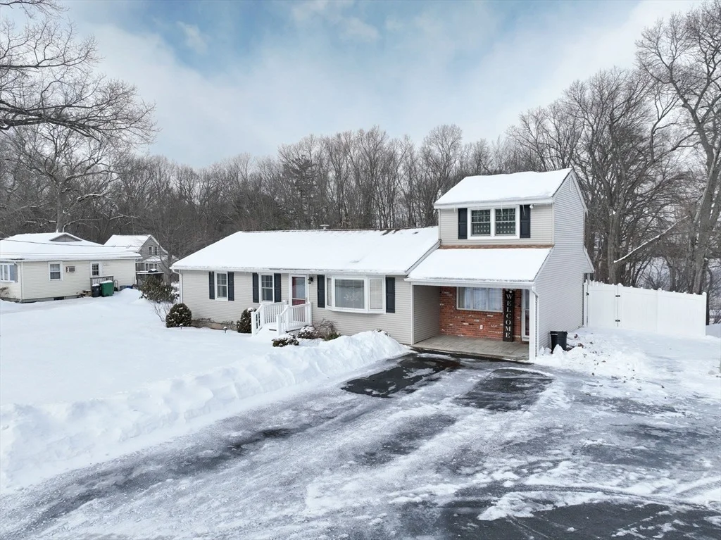 Photo of 92 Ludlow Rd