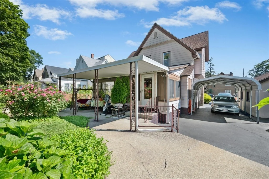 Photo of 96 Lake Ave