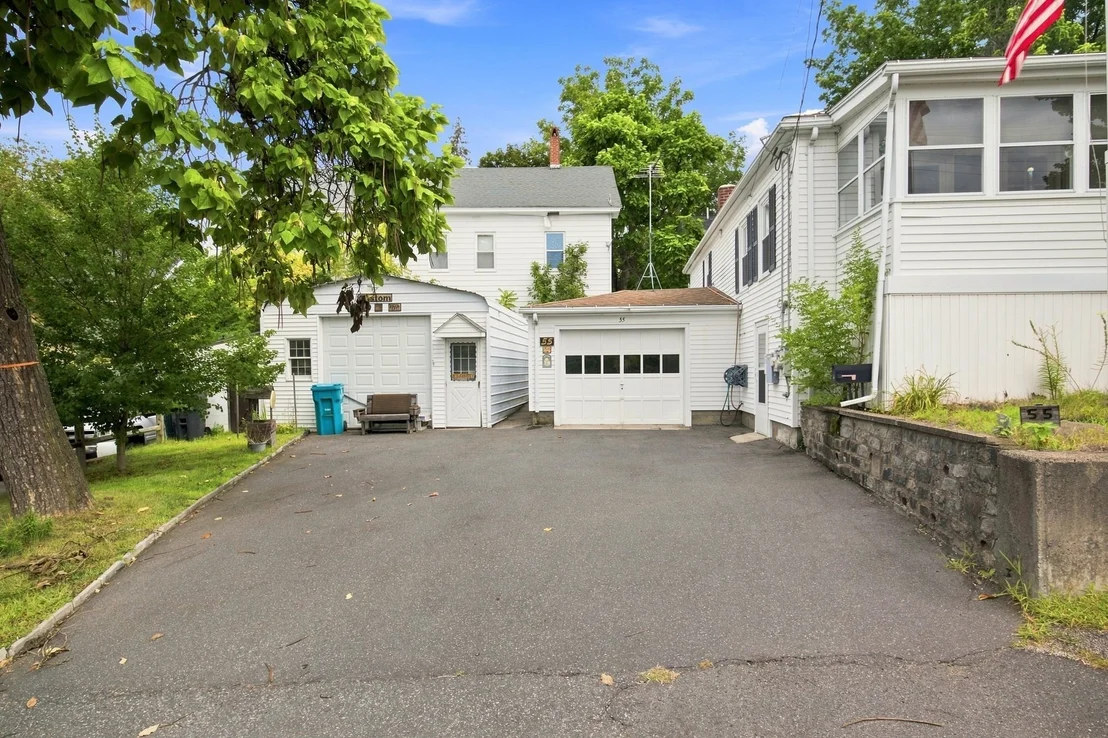 Photo of 55 Park Ave