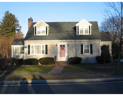 Photo of 120 Pine St