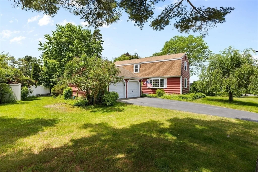 Photo of 29 Saddle Dr