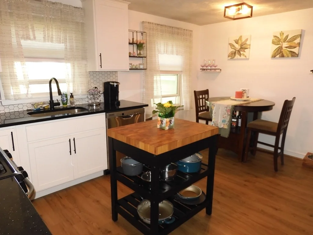 Photo of 8 Glen Forest Lane