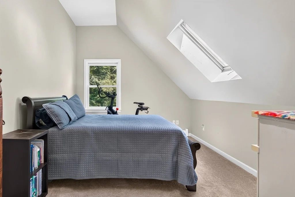 Photo of 170 Queen Lake Rd