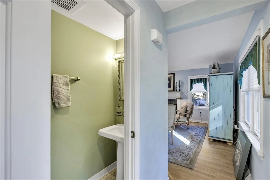 Photo of Unit 4 at 4 Bob White Cres