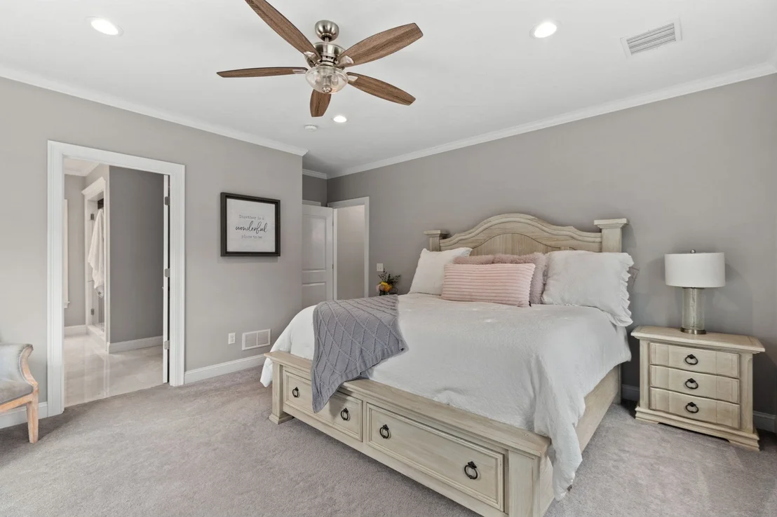 Photo of 92 Plain St W