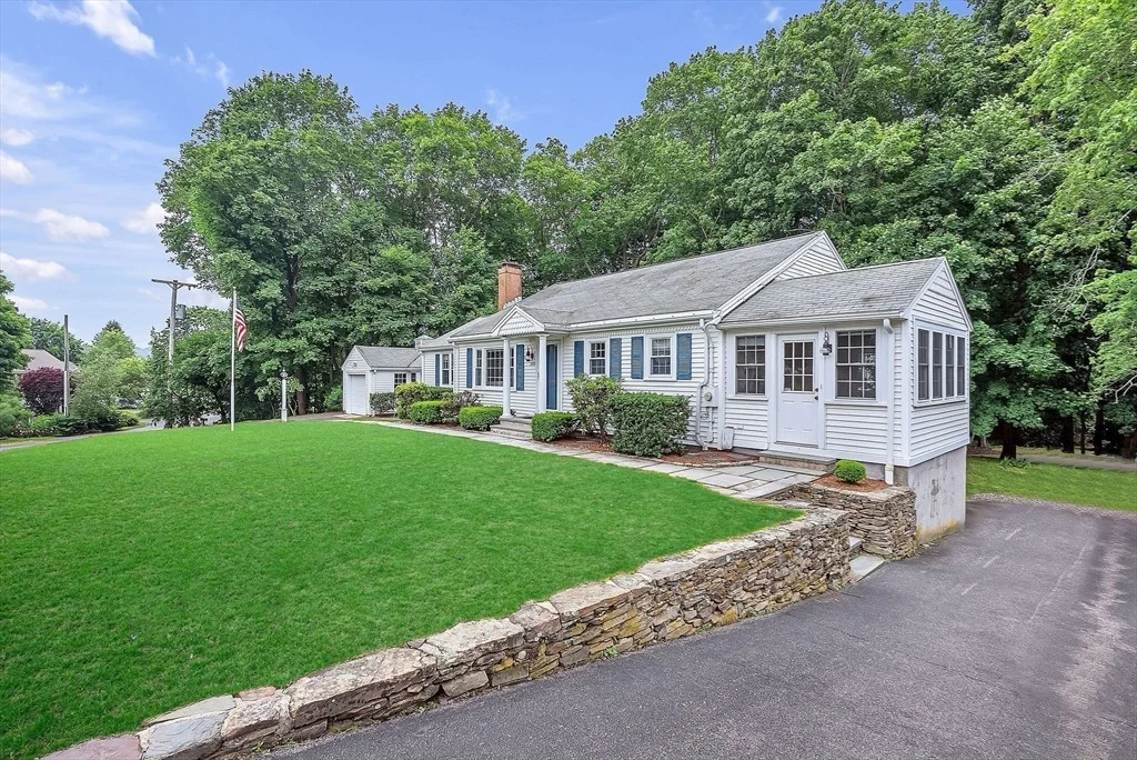 Photo of 209 Brookside Road